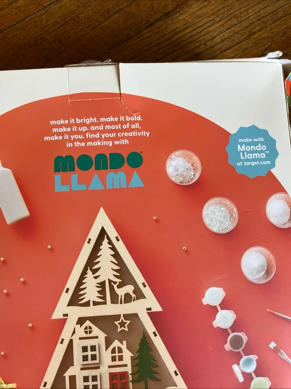 Mondo Llama Lit Christmas Decor Kit